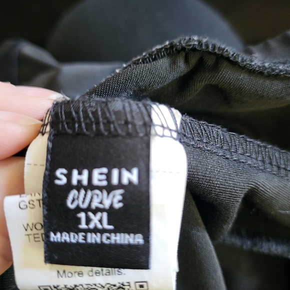 SHEIN Curve 1xl Black Leggings With Sheer Panels And Bats - Picture 6 of 6